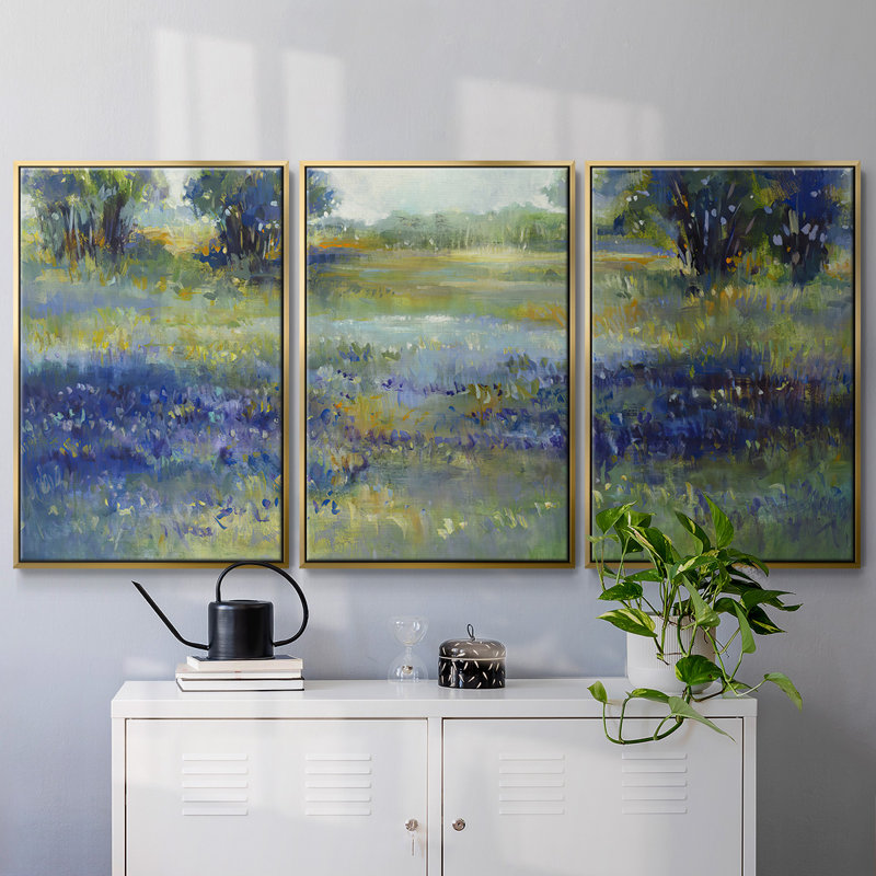 «Wildflower View», reproduction encadrée sur toile 3 pièces, H 36 po x l 75 po, Encadrement doré