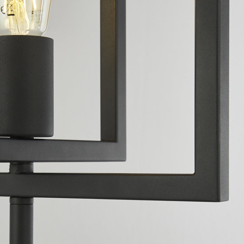 Jaresha Metal Table Lamp