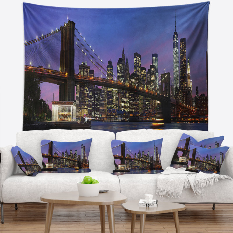 Polyester Brooklyn Bridge et Manhattan au coucher du soleil avec accessoires de suspension inclus, H 50 po x l 60 po