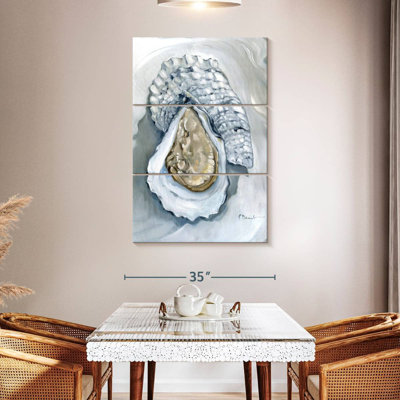 Brampt Oysters Close Up I White