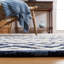 Tapis bleu marine / ivoire Metro 460-485161906