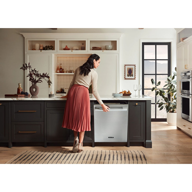 Signature Kitchen Suite 24" Top Control Stainless Smart Dishwasher