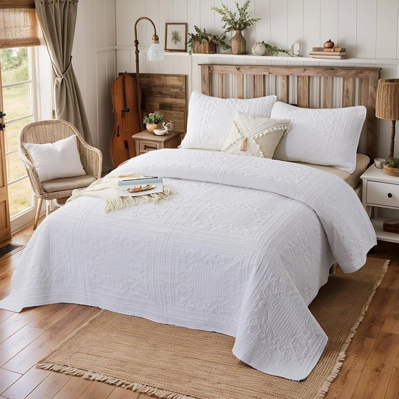 Twin Size White Cotton Matelassé Quilt Coverlet Set, 2-Piece Bedspread Bedding Set For Daybed Or Single Bed
