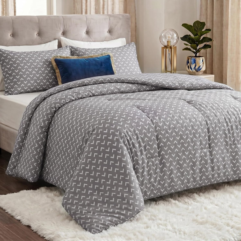 Queen Comforter Set 3 Piece Navy by Utopia Bedding, Printed Comforters Queen Size, Bedding Comforters Sets, Down Alternative Soft Bed Set, 1 Comforter (88 x 88 inches) 2 Pillow Shams (20 x 26 inches)