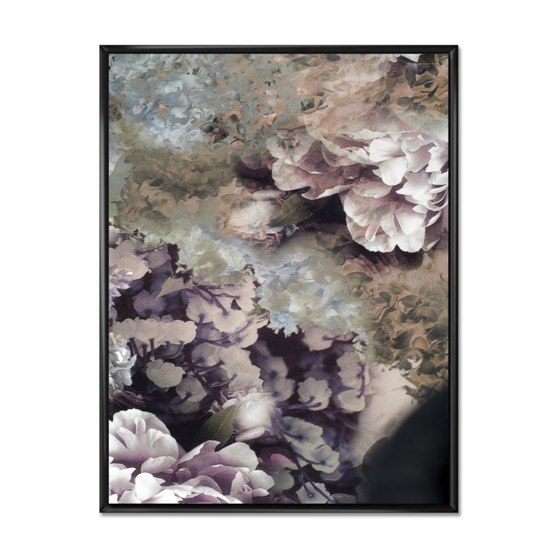 «Grunge Silk Nature Flower II», reproduction d'art sur toile, H 12 po x l 8 po x P 1 po, Cadre flottant noir
