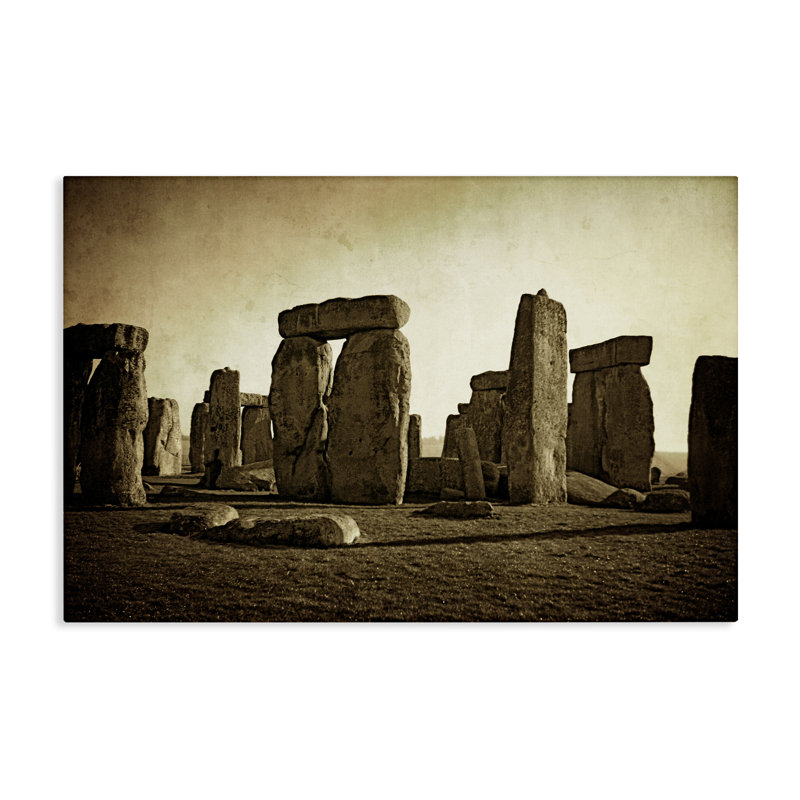  Distant Stonehenge sépia, art mural sur toile par Graffi *ee Studios, H 20 po x l 30 po