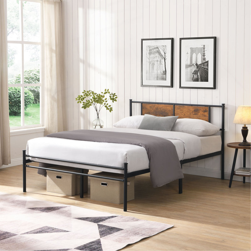 Cadre de lit en métal, tête de lit avec décoration en bois, noir, Très grand lit