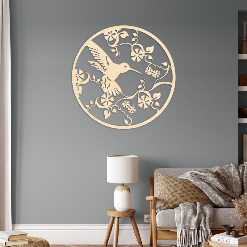 Art mural en forme de cercle avec oiseau et branches - bouleau baltique naturel (32 po x 32 po)