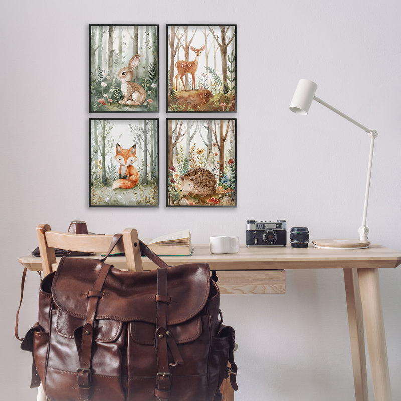  «Baby Animals in Woods», ensemble de 4 giclées par LSR Design Studio, H 14 po x l 11 po, Giclée encadrée noir minuit