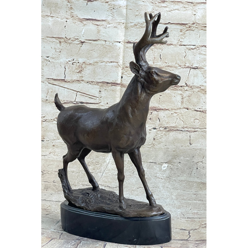 Figurine de sculpture en bronze signée Villanis