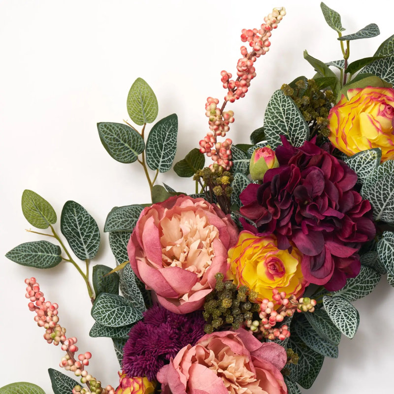Couronne de porte d'entrée automnale (56 cm) : renoncules jaune sangria, pivoines mauves et hortensias bordeaux - 56 cm