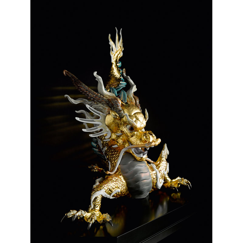 Great Dragon Sculpture, Golden Lustre