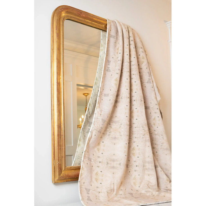 Centerpiece Luxury Throw, White Hydrangea