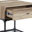 Table de bout en chêne et sable gris avec beaucoup de rangement dans une structure Kd de style contemporain