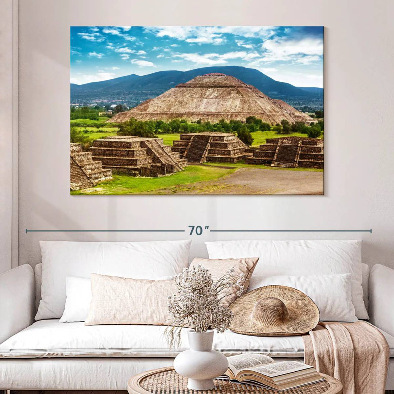 Pyramide aztèque, H 34 po x l 51 po