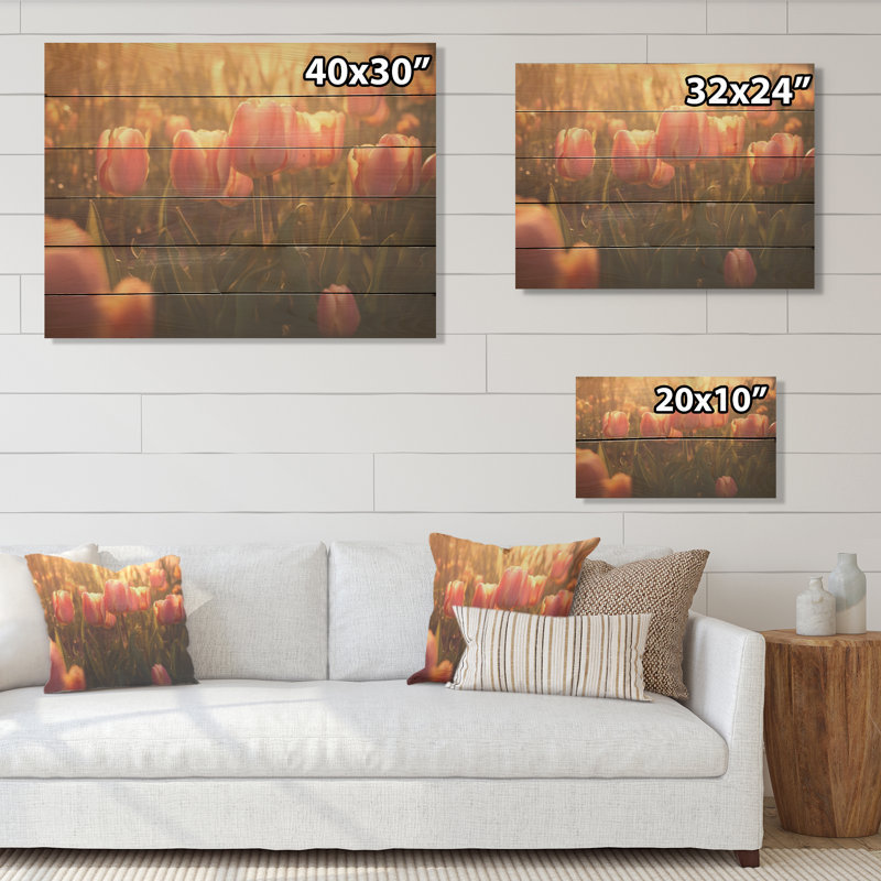 A A Lush Field - Tulipes, art mural sur bois de pin naturel, H 10 po x l 20 po