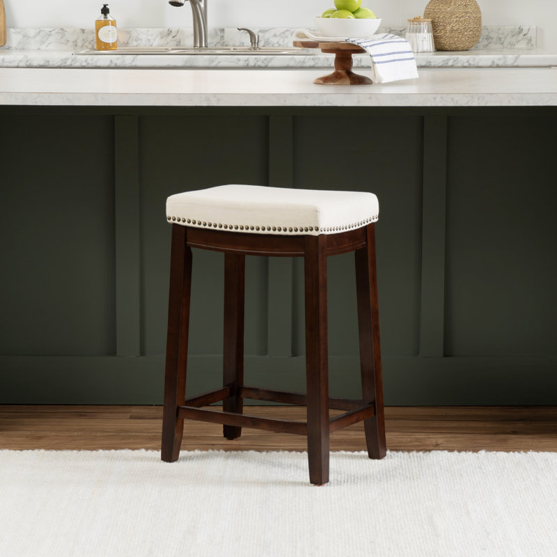 Tabouret en bois massif avec siège rembourré Bartonville, Tabouret de comptoir (assise à une hauteur de 26,
