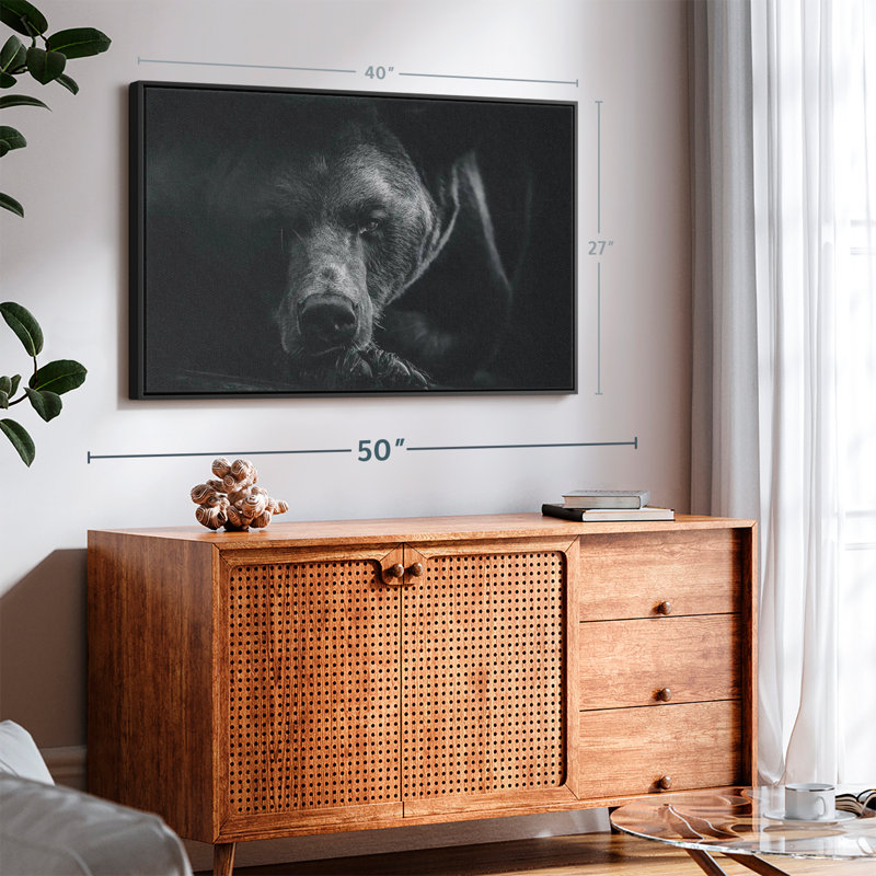 Impression sur toile monochrome avec ours brun, H 27 po x l 40 po