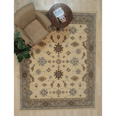 Machine-Made Wool Beige Traditional Oriental Oushak Rug