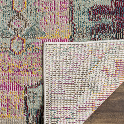 Gulzaar Oriental Area Rug