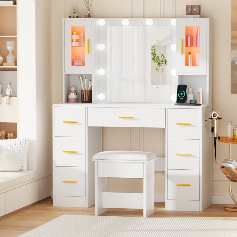 Dressing Table with Mirror