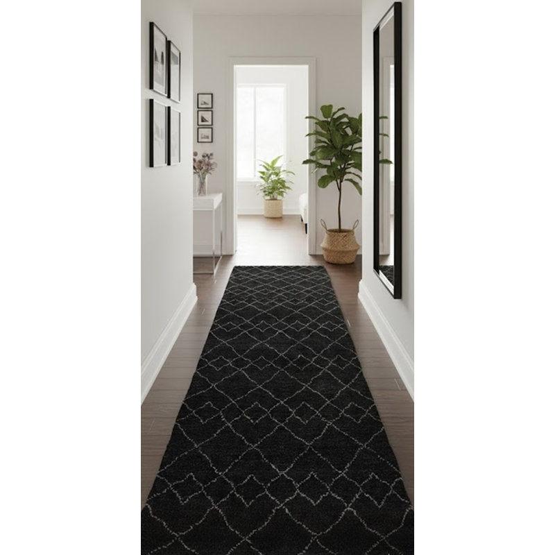 Tapis de couloir Charcoal Tribal, Tapis de couloir 2 pi 8 po x 8 pi