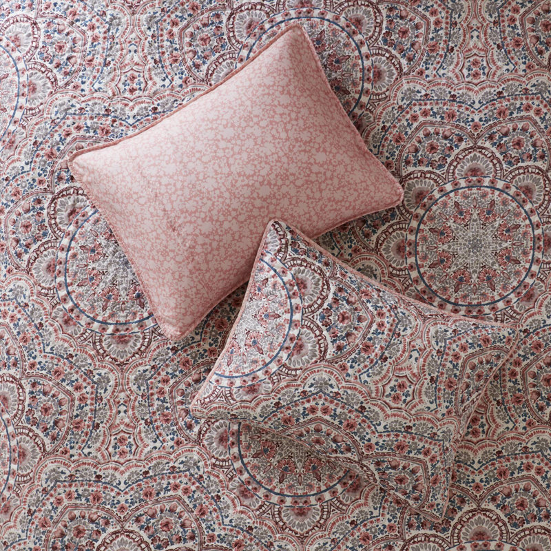 Courtepointe Valerie Boho, Motif floral rose, Édredon double + 2 très grandes taies décorativ
