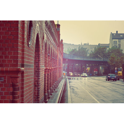 Photo Brick Meets Cars - Wrapped Canvas Print