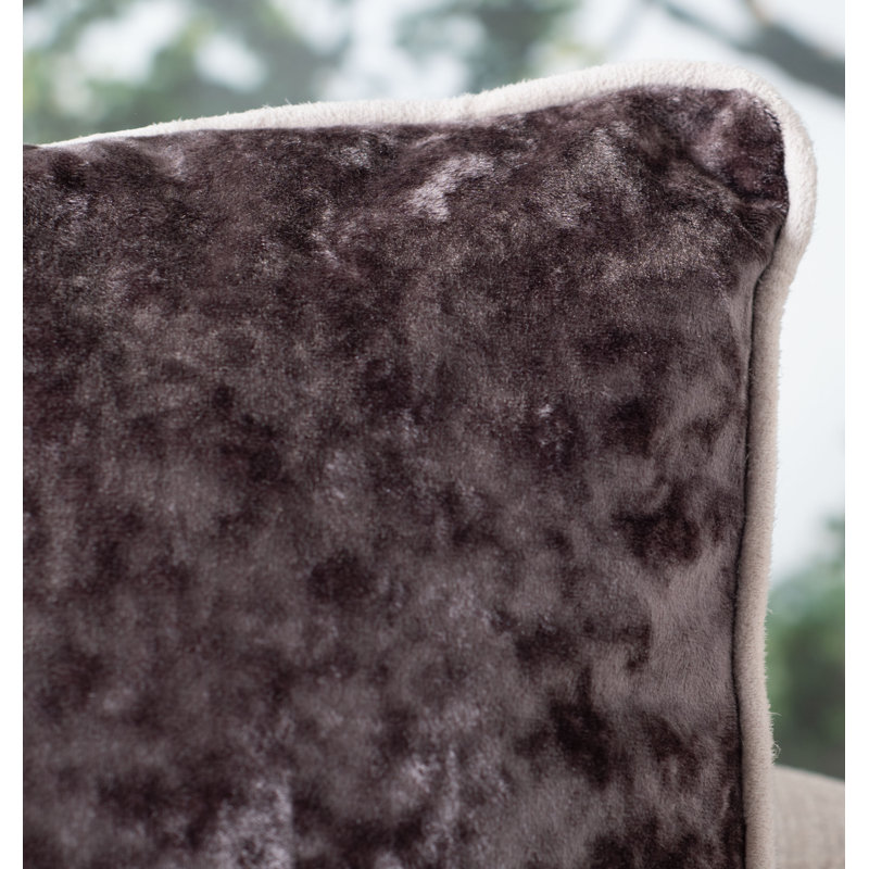 Coussin Darian, Assortiment