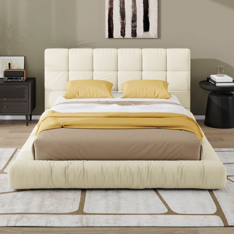 Lit plateforme tapissier en velours avec tête de lit capitonnée Channel, Queen, Beige