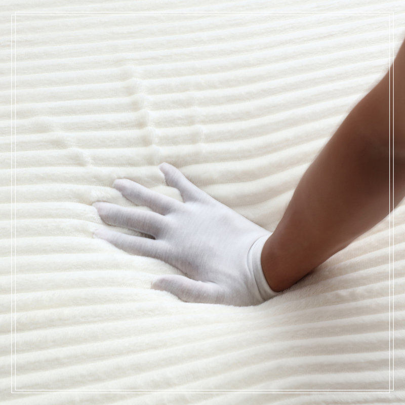 Velours côtelé Dehaan avec 3 coussins confortables et accoudoirs larges, Blanc