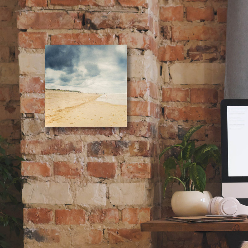 «Beach On A Cloudy Day 25» par Dirk Wustenhagen, art mural sur toile, H 12 po x l 12 po