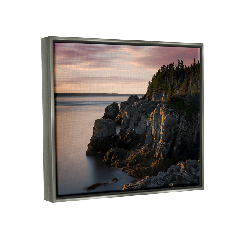 «Rocky Cliff Seaside Nature Floater» par Rick Berk, H 17 po x l 21 po x P 1,7 po, Cadre flottant gris lustré