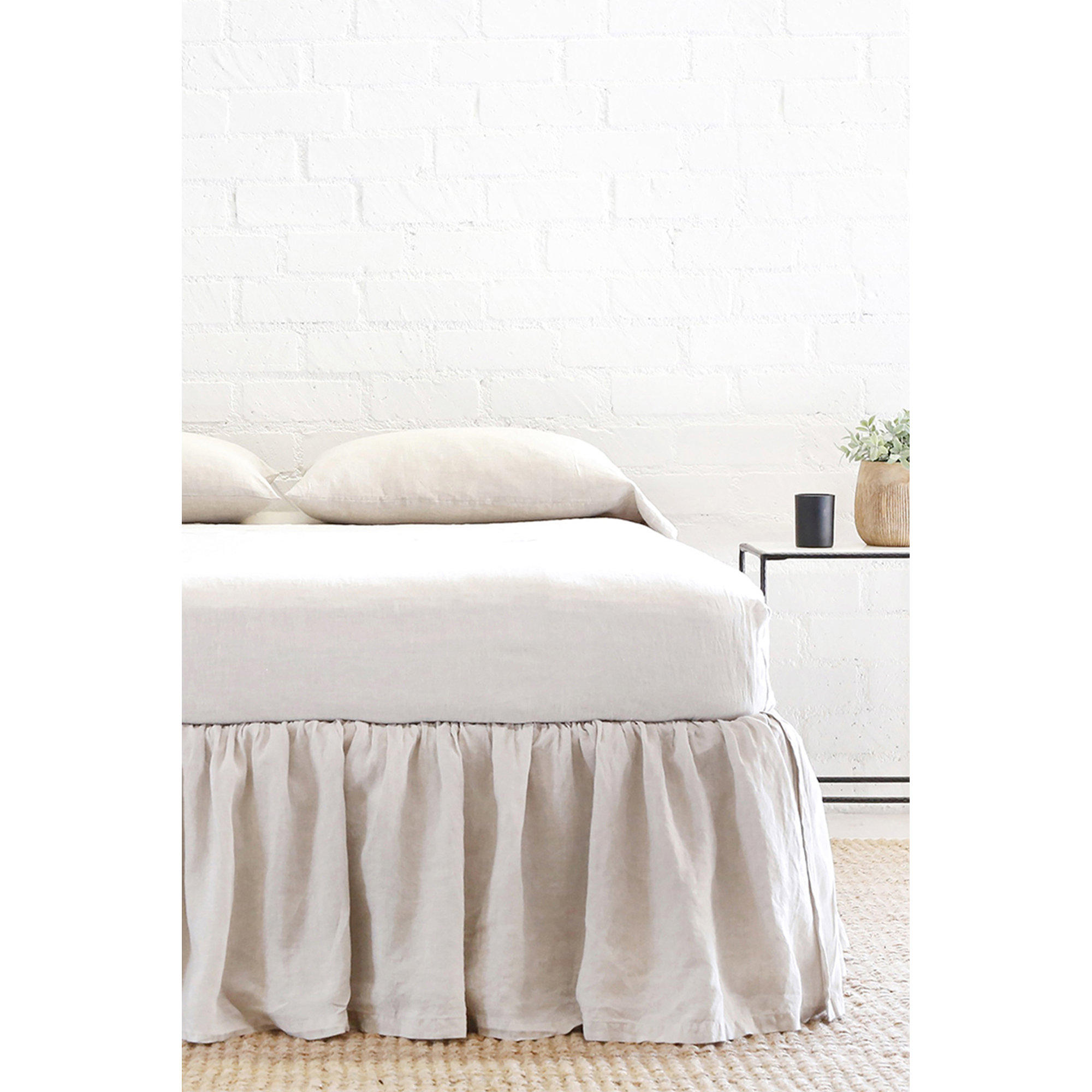 Gathered Linen Ruffled 18" Drop Bed Skirt, California King, Cream