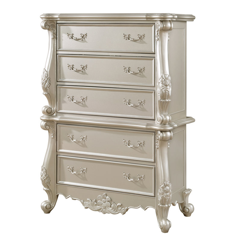 Vezia Chest