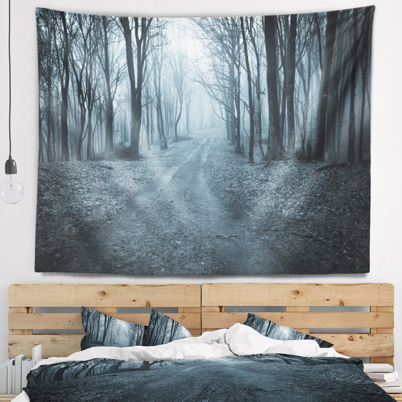 Forêt avec tapisserie brouillard foncé Landscape, H 50 po x l 60 po