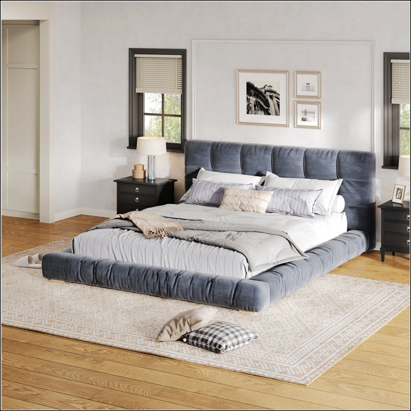Structure de lit tapissier grand format en velours avec tête de lit capitonnée, conception moderne à profil bas, support de lattes robuste, pas de sommier tapissier, lit moelleux de luxe pour la chambre à coucher