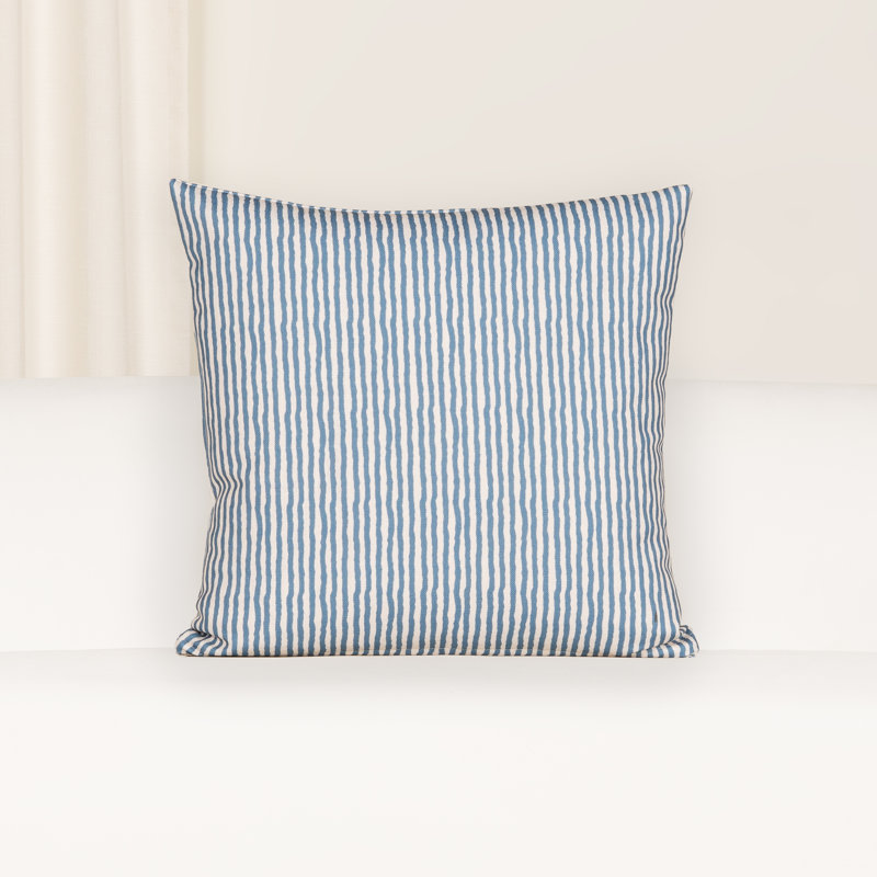 Coussin décoratif à rayures cinétiques, Bleu, 22" x 22" Square, Plumes