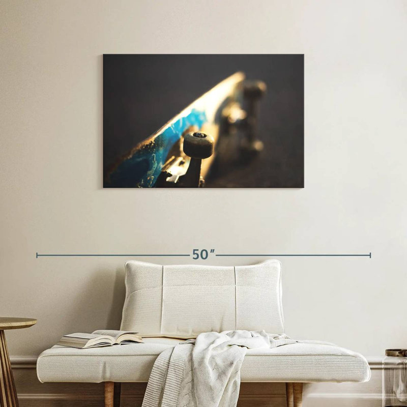 Senne Skateboard, 24" H x 36" W