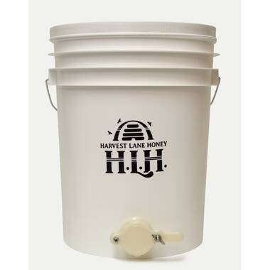 Plastic Pail With Lid - #M546 – Miller Bee Supply