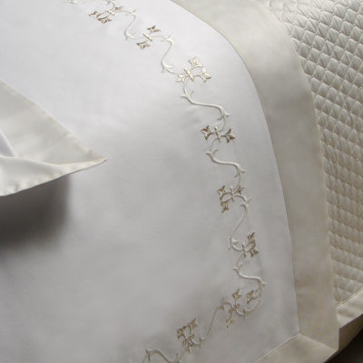 Vicky Coverlet