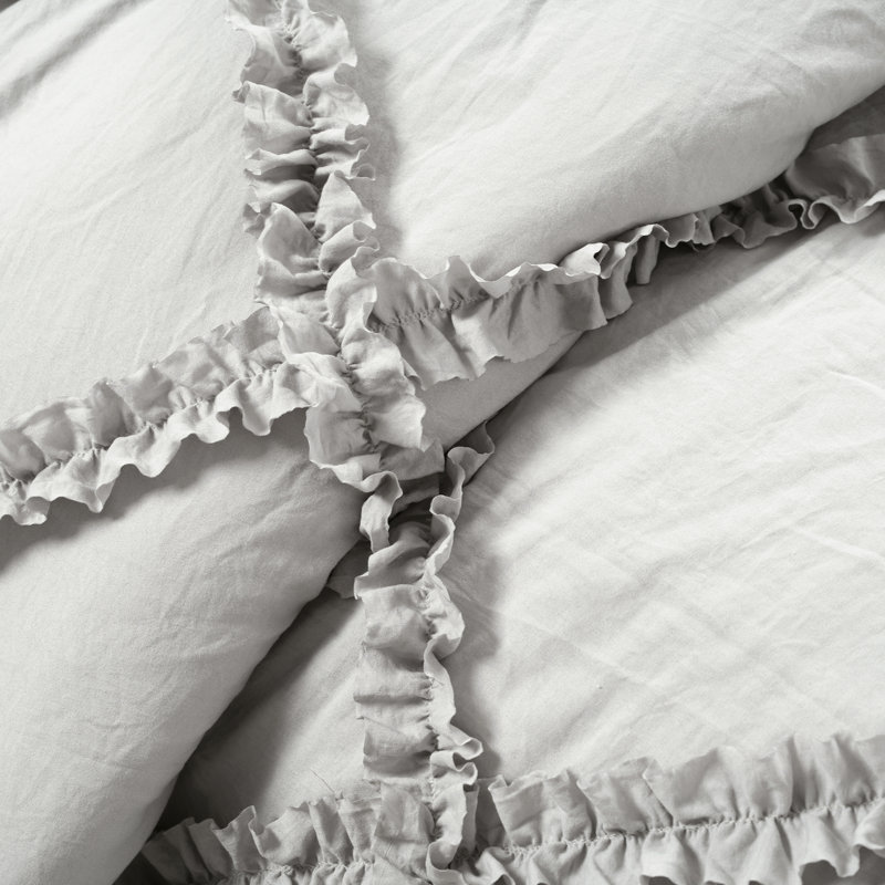 Light Gray Ruffle Diamond Full Comforter Set