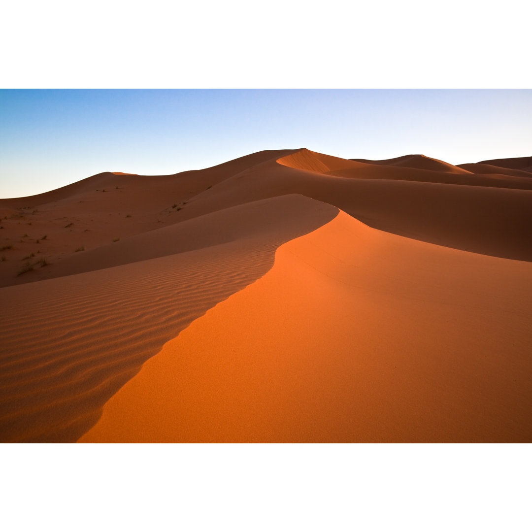 Sahara Wüste bei Sonnenaufgang von Moreiso - Leinwanddrucke auf Leinwand