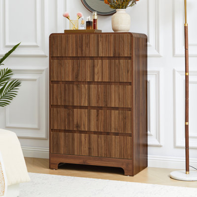 45.3" Fluted 5-Drawer Dresser