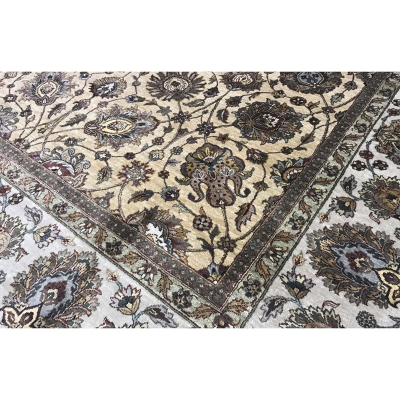 Tapis doré et ivoire de haute qualité noué à la main