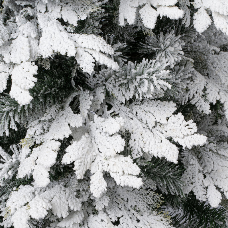 The Snow Aisle® Arbre enneigé Acacius, H 7,5 pi