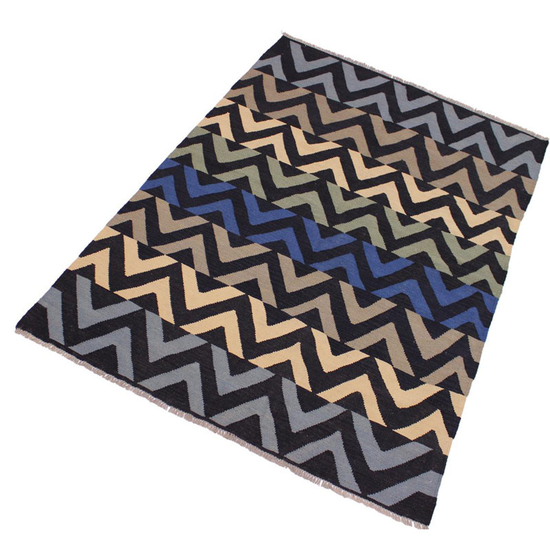 Tapis de zone noire en laine 5 pi x 7 pi one-of-a-kind fait main kilim Castiglione