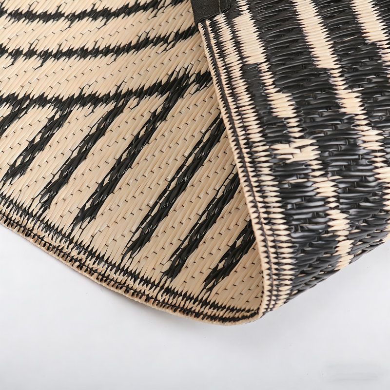 Modern Geometric Outdoor Rug, Beige Camping Mat, Farmhouse Washable Non-Slip Rug for Patio and Garden Use.