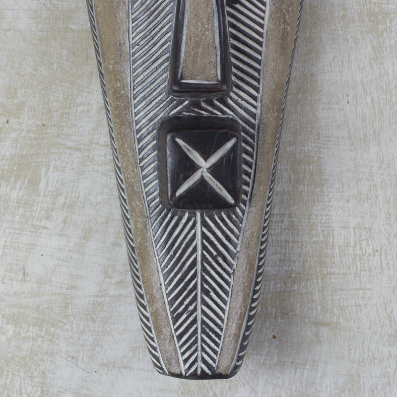 Masque en bois africain songye man