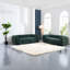 Canapé confortable en chenille verte, design moderne pour les salons